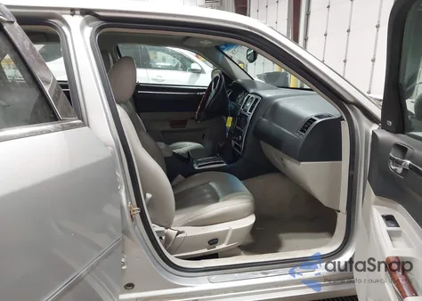 2005 Chrysler 300C z USA, uszkodzony, nr VIN 2C3JA63H15H615492